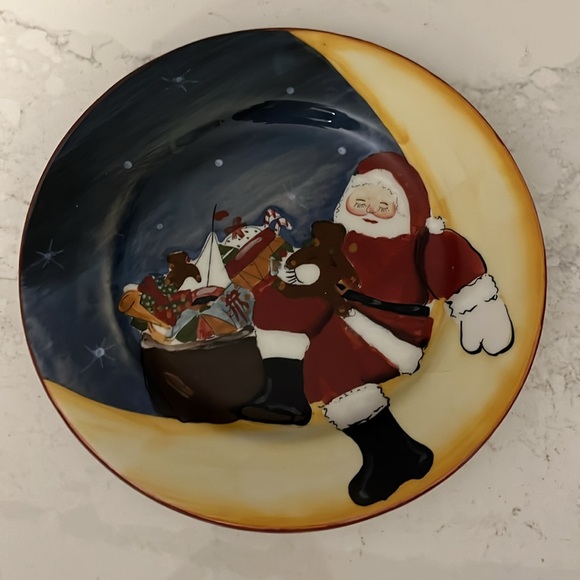 Christmas Themed Decorative Plates Set - Picture 7 of 12